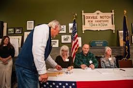 Trump y Harris empatan en Dixville Notch, el primer pueblo en votar