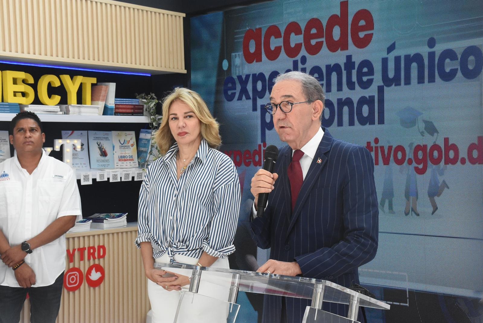 MESCyT llama a la población y a la familia universitaria a apoyar la Feria Internacional del Libro