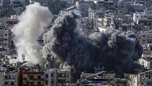 El Ejército israelí lanza dos olas de ataques contra los suburbios del sur de Beirut