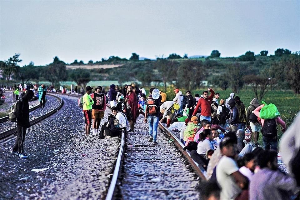 Las deportaciones pasan al tradicional tema diario 