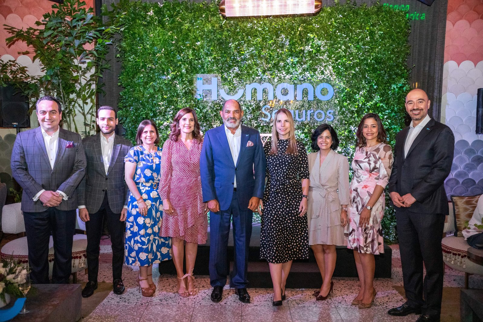 Humano Seguros realiza encuentro navideño con la prensa