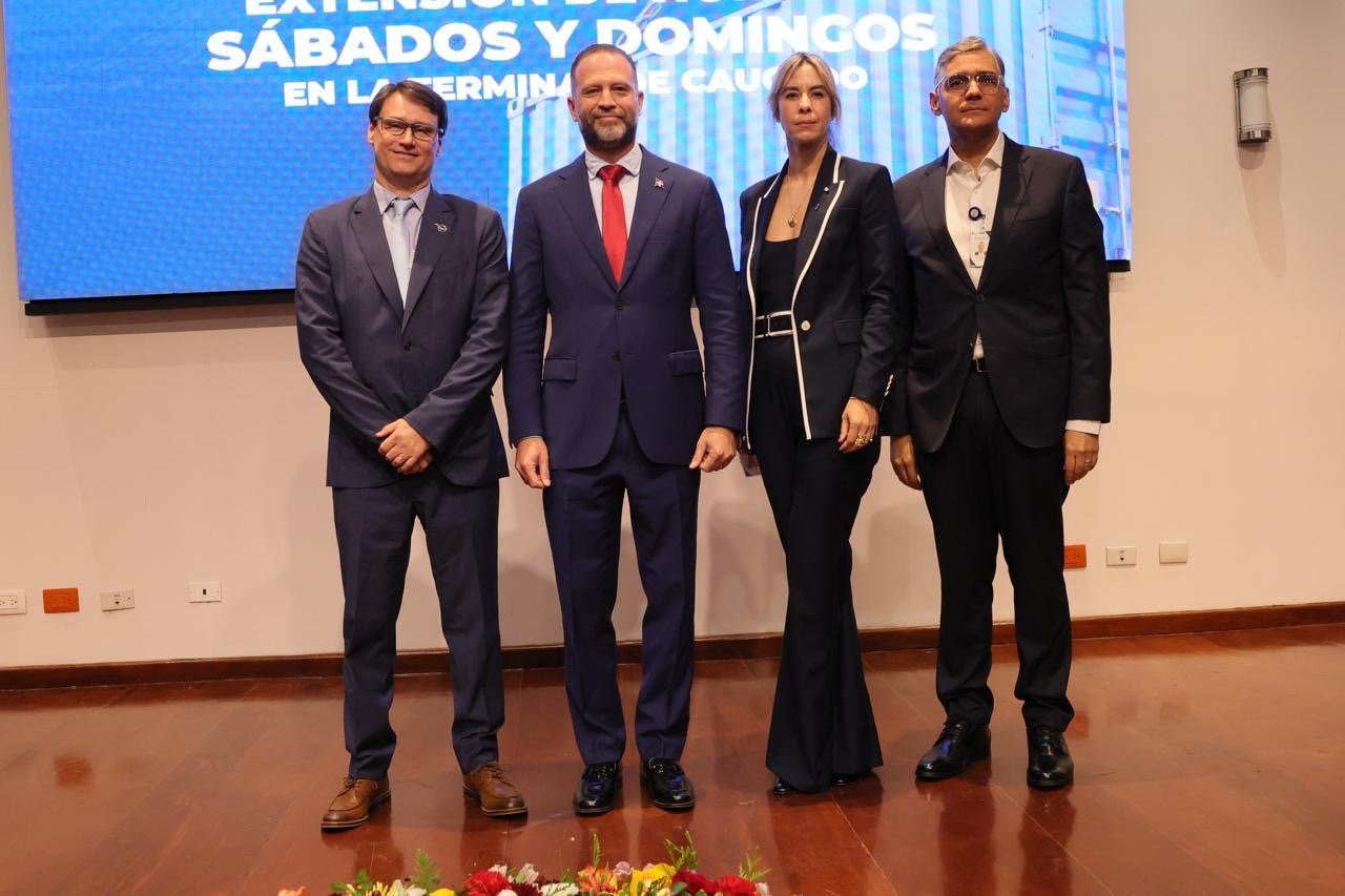 DGA y DP WORLD DOMINICANA anuncian ampliación de horario en el despacho de mercancías durante los fines de semana