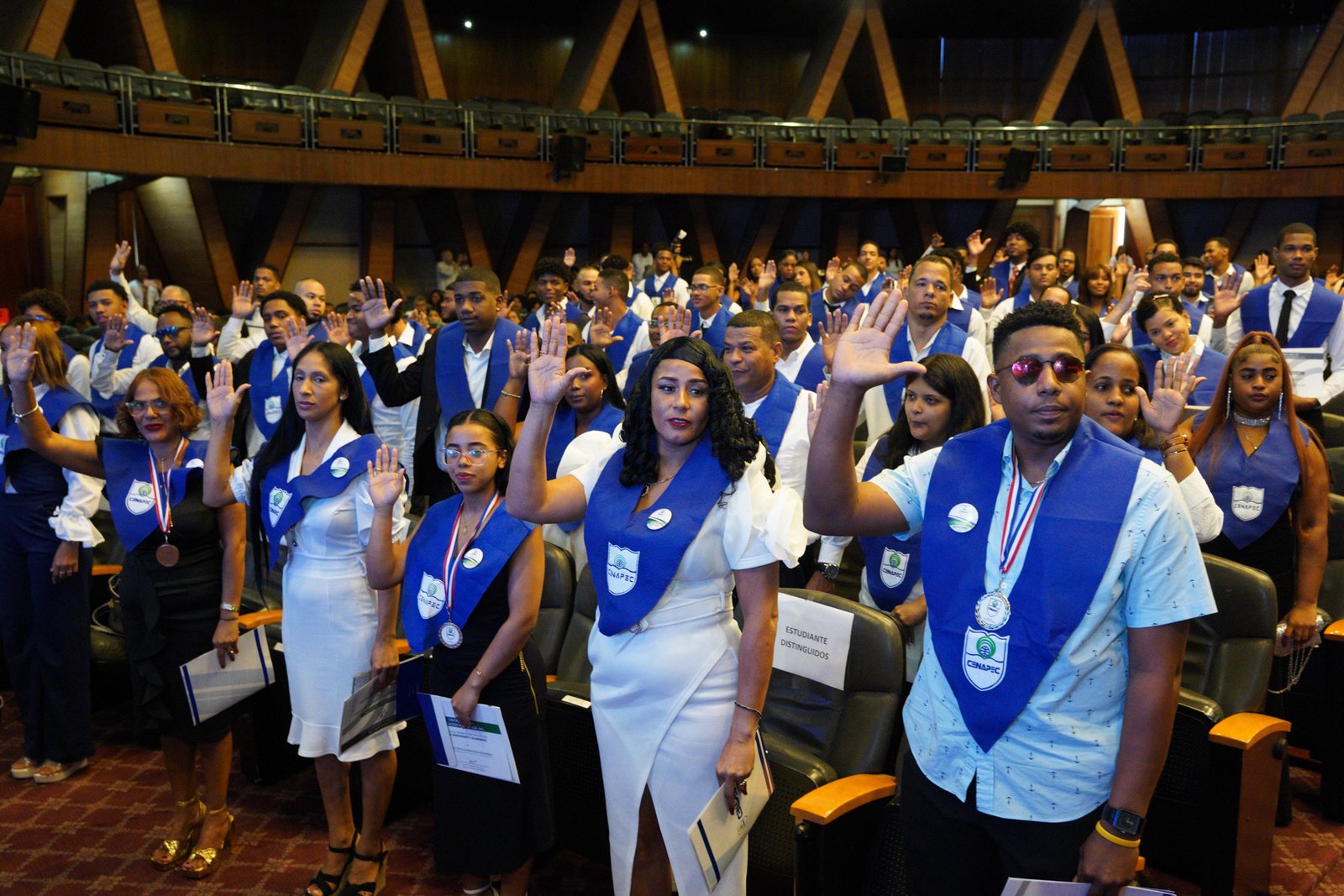 CENAPEC gradúa a 852 nuevos Bachilleres bajo la Modalidad General, en su Quincuagésima Segunda Graduación Ordinaria