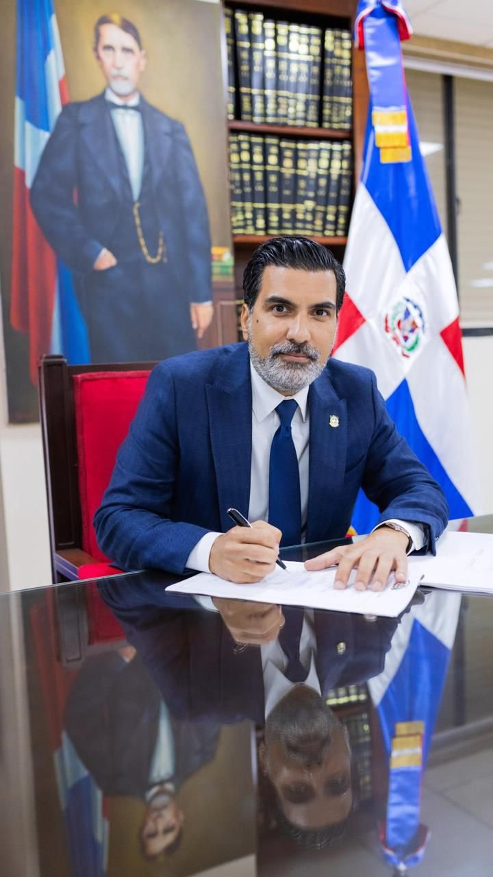 Diputado Juan José Rojas solicita actualización del reglamento de la Comisión Nacional de Espectáculos Públicos y Radiofonía