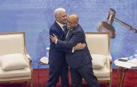 La historia de cómo los legisladores llegaron a importar vehículos exonerados sin límites
