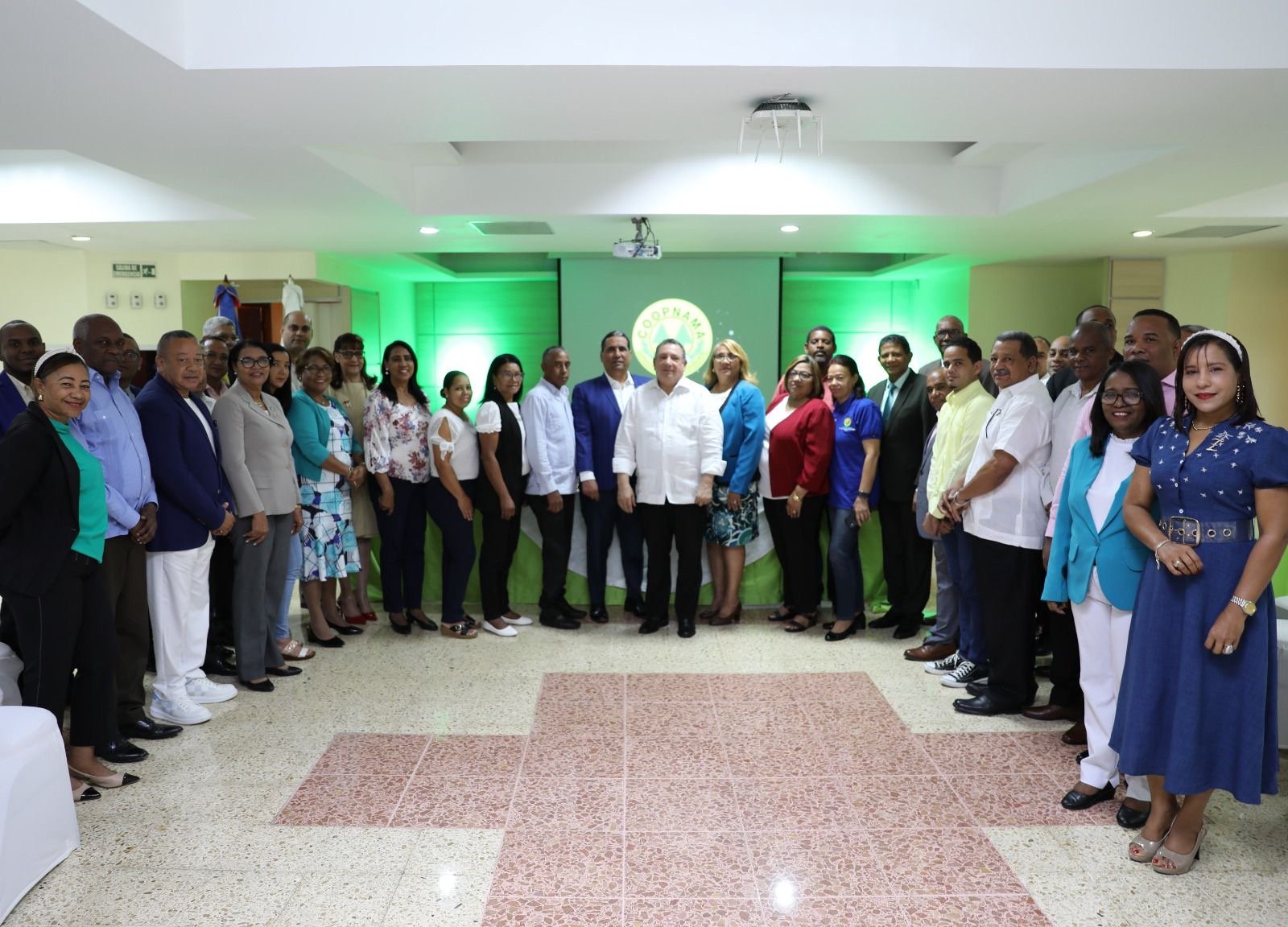 Coopnama inicia celebración de la semana del Maestro 