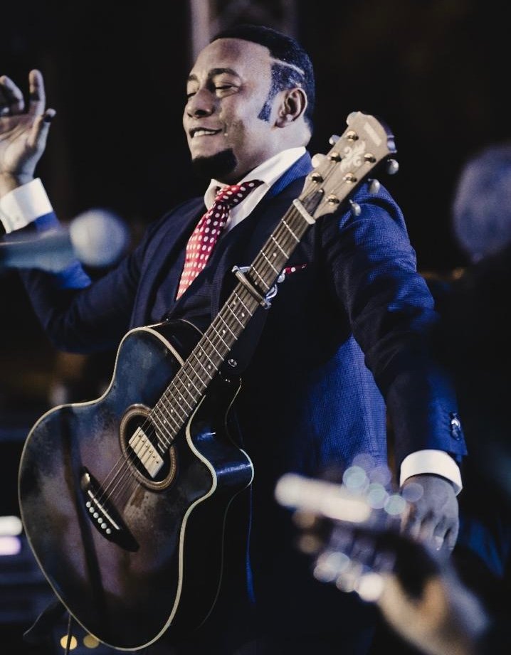 El Mayimbe de la Bachata Anthony Santos !LO Hace De Nuevo! ahora en Santiago 