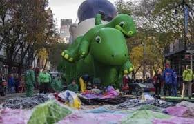 De elefantes a explosiones de globos gigantes, un siglo del desfile de Acción de Gracias de Macy´s