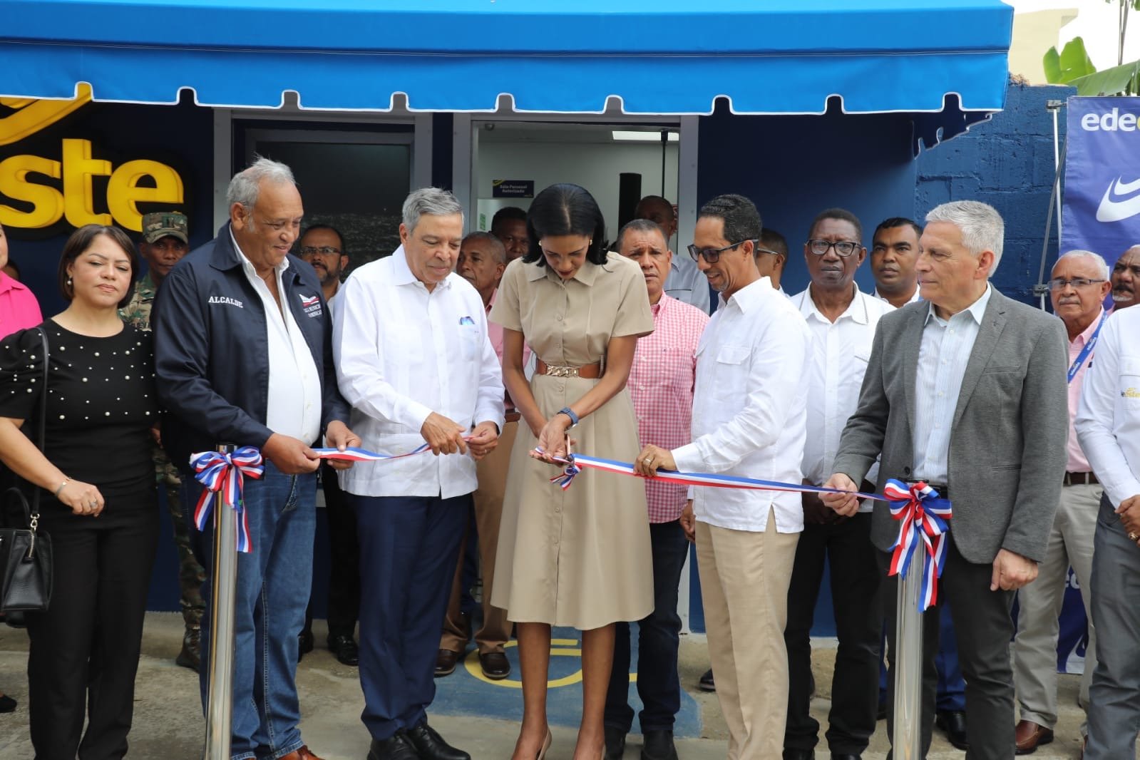 EDEEste inaugura nueva oficina comercial en San Rafael del Yuma  