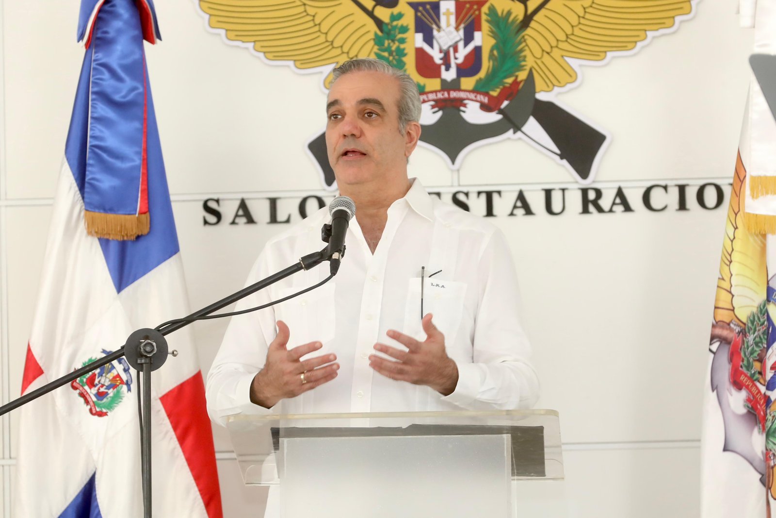 Presidente Abinader instruye cobertura de seguro de salud en 100% para miembros pensionados de las Fuerzas Armadas, a partir del 1 de enero de 2025