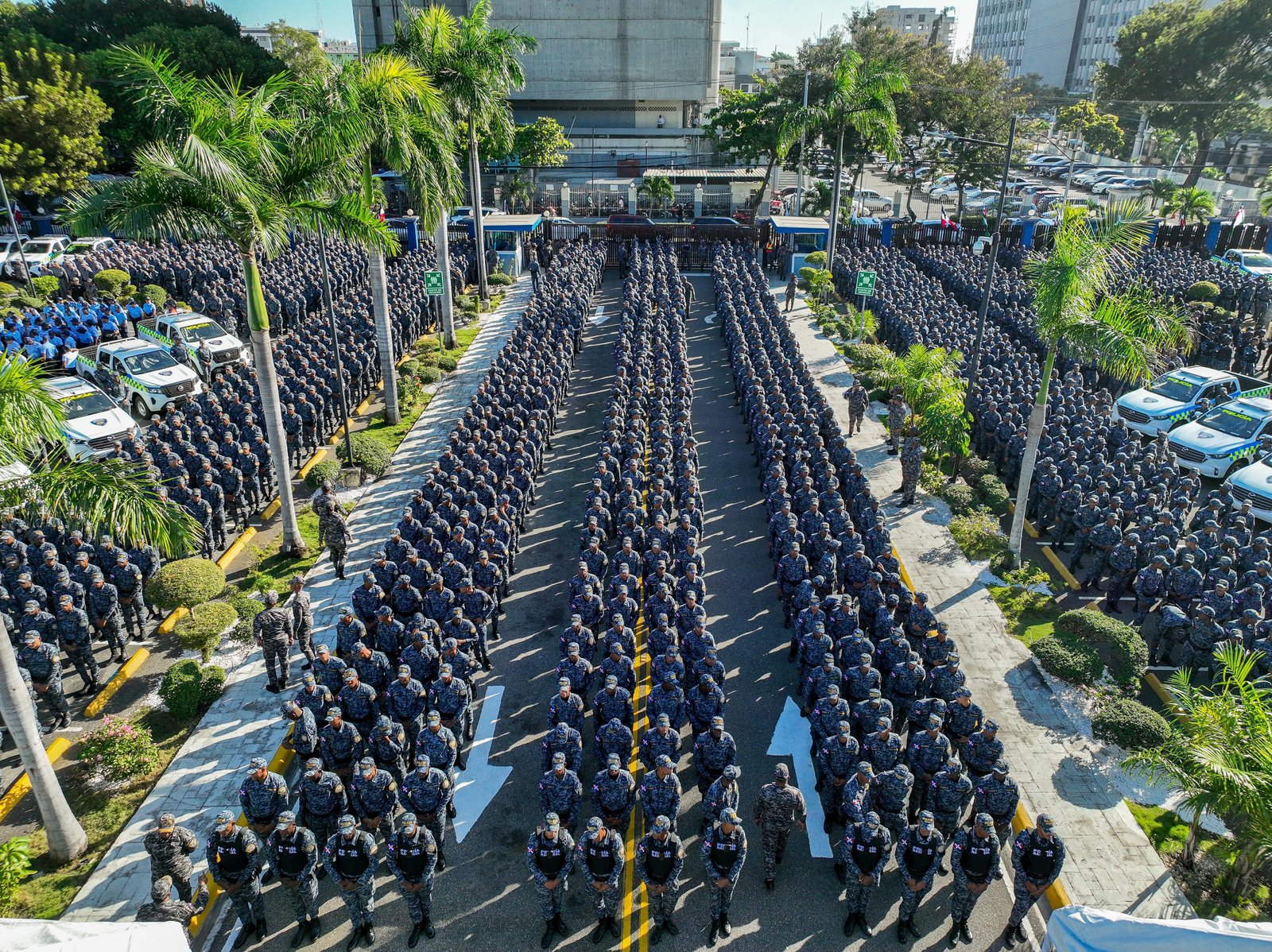 Despliegue policial en “Operativo Preventivo Navidad con Garantía de Paz 2024” supera en 7,056 agentes al operativo de 2023 