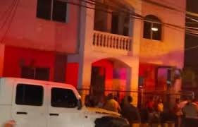 Fuerte explosión en edificio de La Romana deja dos heridos y genera evacuaciones