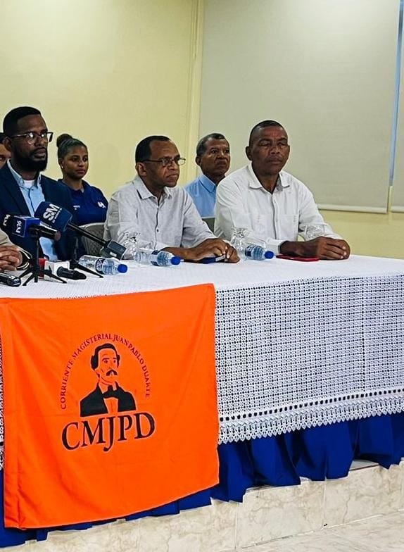 Maestro afirma que educación dominicana retrocede 