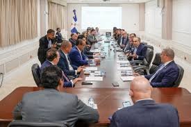 Empresarios siguen firmes en modificar la cesantía; senadores dicen respetarán acuerdo tripartito
