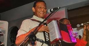 Fallece el destacado músico típico Rafelito Román a los 71 años