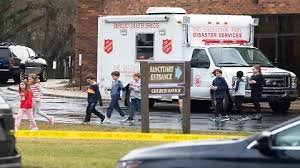 Una estudiante de 15 años perpetró ataque armado en escuela de Wisconsin, según la policía