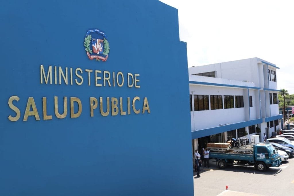 Ministerio de Salud exhorta moderación en las festividades de Nochebuena y Navidad
