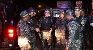 Director de la Policía Nacional supervisa patrullaje preventivo en la noche de Año Nuevo