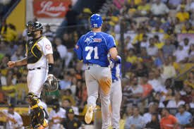 Licey a medio camino de la final; a las Águilas se le agota el margen de error