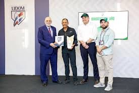 Lidom premia a los mejores de la temporada y entrega Copas Regionales