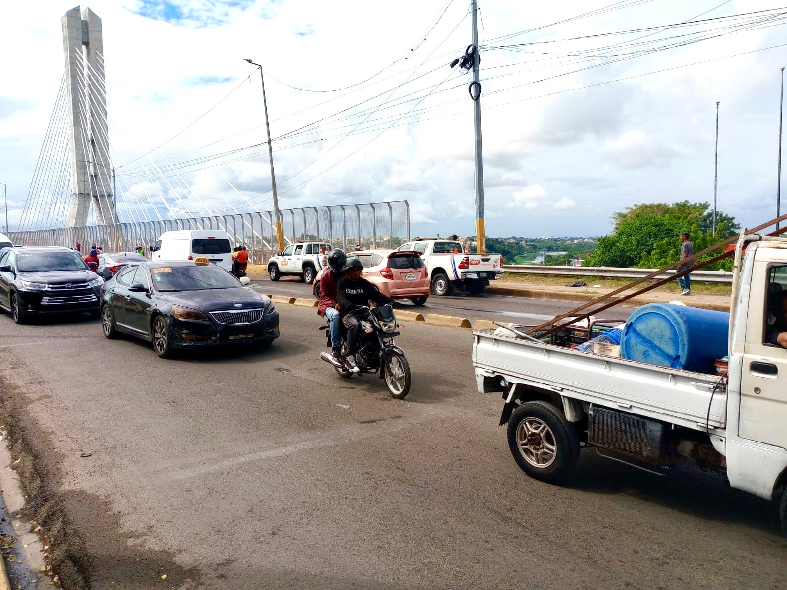 Obras Públicas abre tránsito total por el Puente Francisco del Rosario,  luego de concluir trabajos a las juntas expansivas
