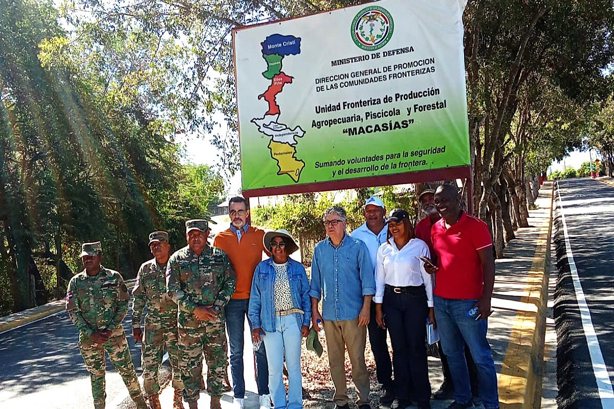 Ministerio de Defensa fortalece proyectos agropecuarios de la zona fronteriza para contribuir al sistema penitenciario reformado