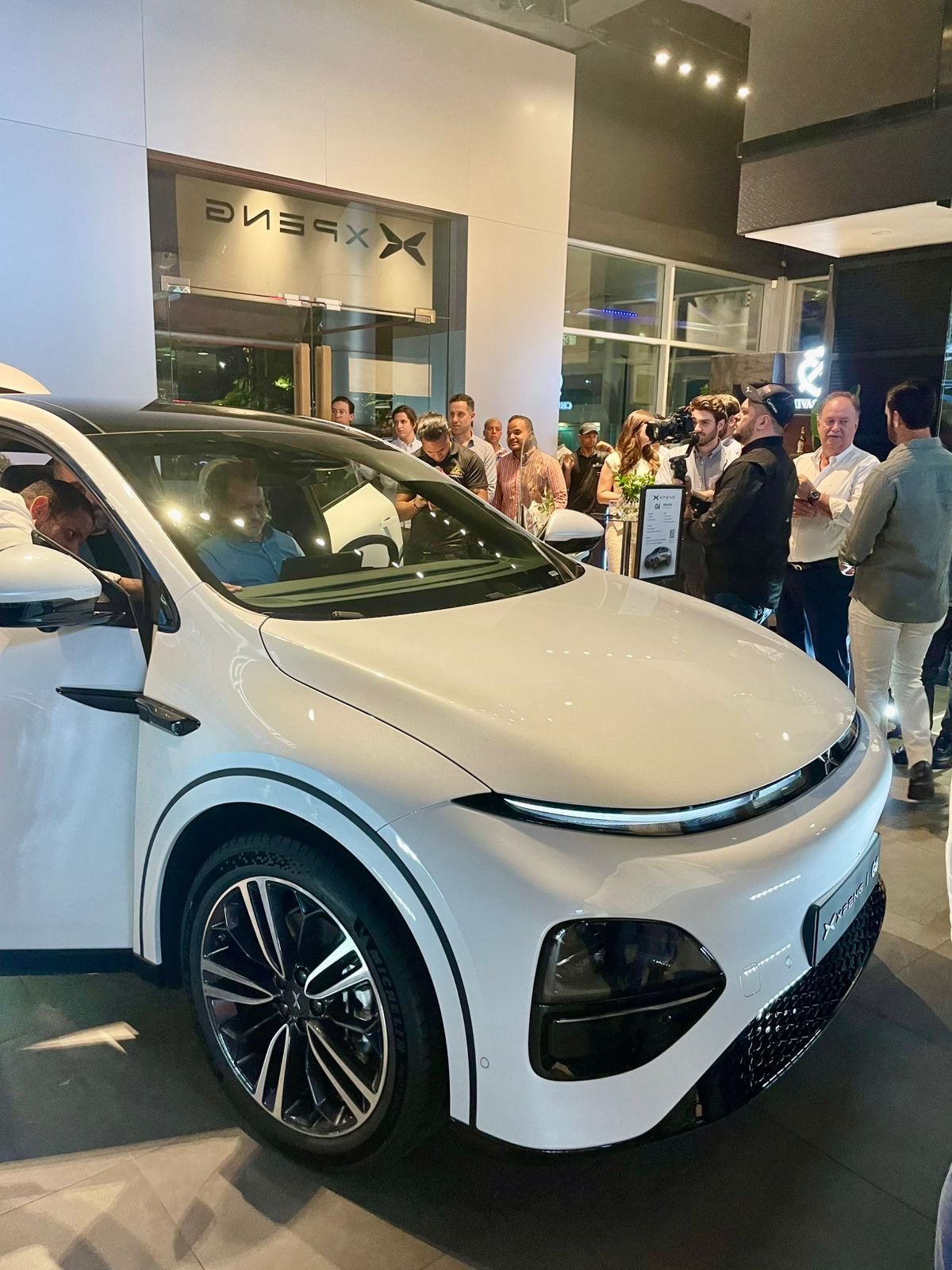 GigaAuto presenta en exclusiva la nueva SUV eléctrica Xpeng G6 