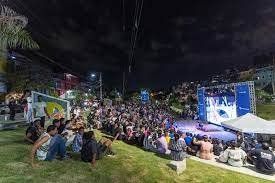 Rueda Cine invade Cristo Rey y reconoce miembros de la comunidad