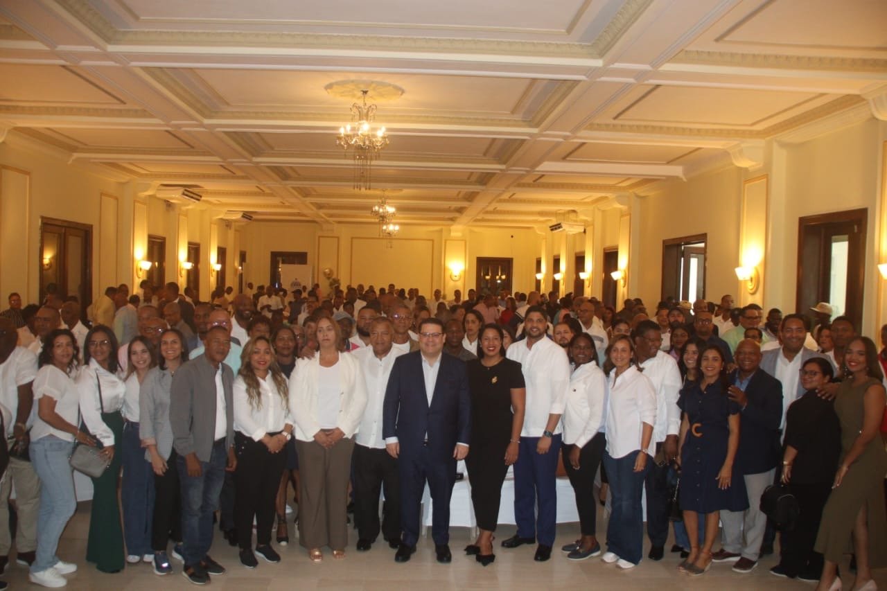 Escuela de Líderes de San Cristóbal presenta conferencia con Eduardo Sanz Lovatón (Yayo)