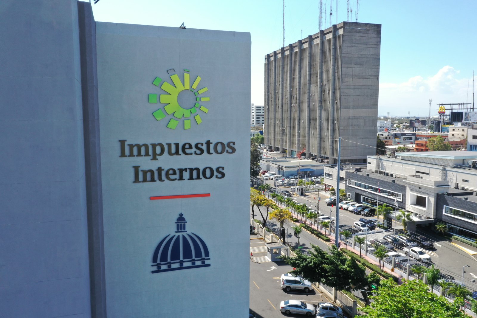 DGII inicia proyecto de actualización  y regularización del RNC para reducir informalidad y evasión 