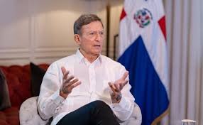El canciller Roberto Álvarez, afectado por la influenza