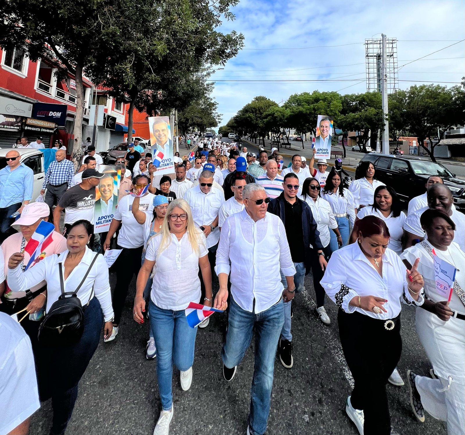 Dirigentes PRM de SDO se concentran en Congreso en apoyo a gestión presidente Abinader