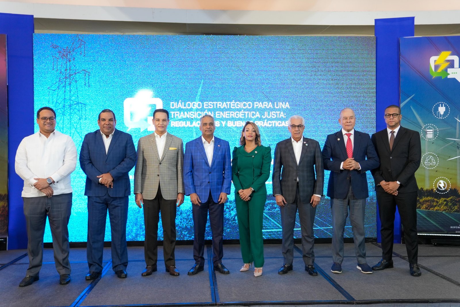RD avanza hacia la transición energética; para 2028 se duplicará la generación de renovables