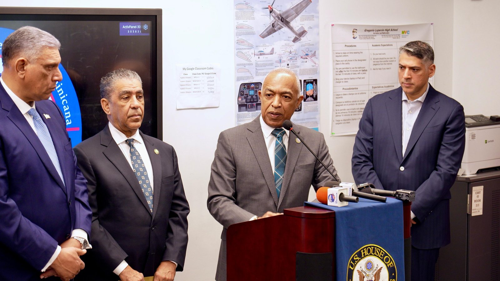 Cónsul José Santana destaca la importancia de la nueva ruta de Arajet entre Santo Domingo y Newark