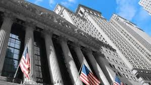 Wall Street sufre fuerte caía por temores de recesión y declaraciones de Trump
