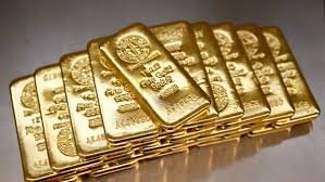 Los aranceles y los temores geopolíticos impulsan el precio del oro por encima de los 3,000 dólares