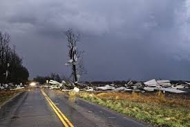 Tornados y fuertes tormentas provoca al menos 31 muertes en EE. UU.