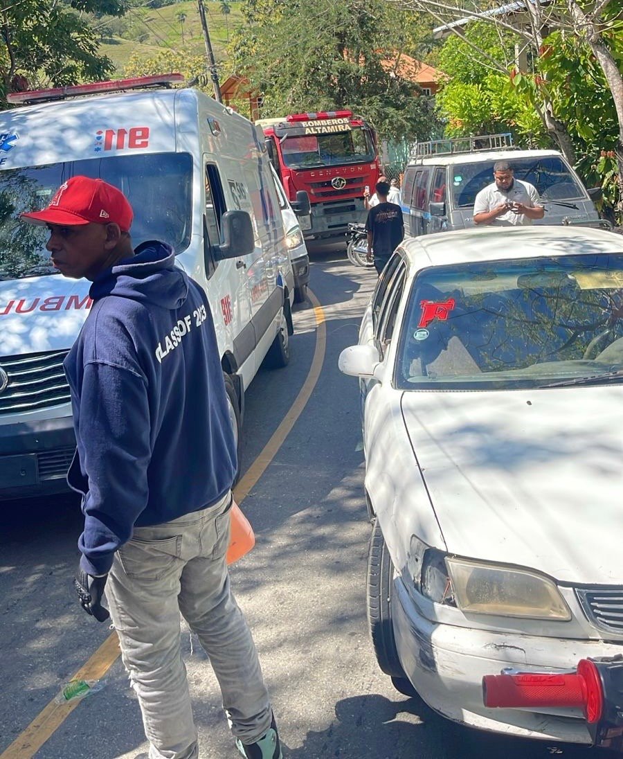 911 coordina asistencia en accidente de tránsito en Altamira, Puerto Plata 
