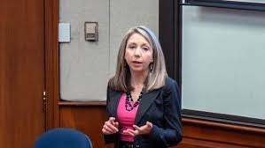 Hallan muerta en su casa a exfiscal de Distrito Este de Virginia nombrada por Biden