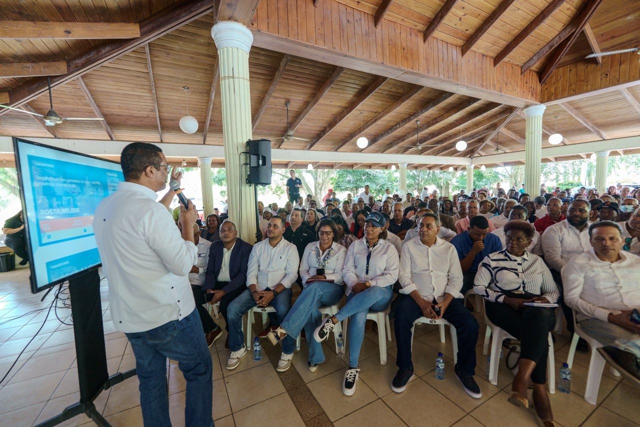 Liga Municipal Dominicana Lidera Iniciativas del Gobierno en Monte Plata 