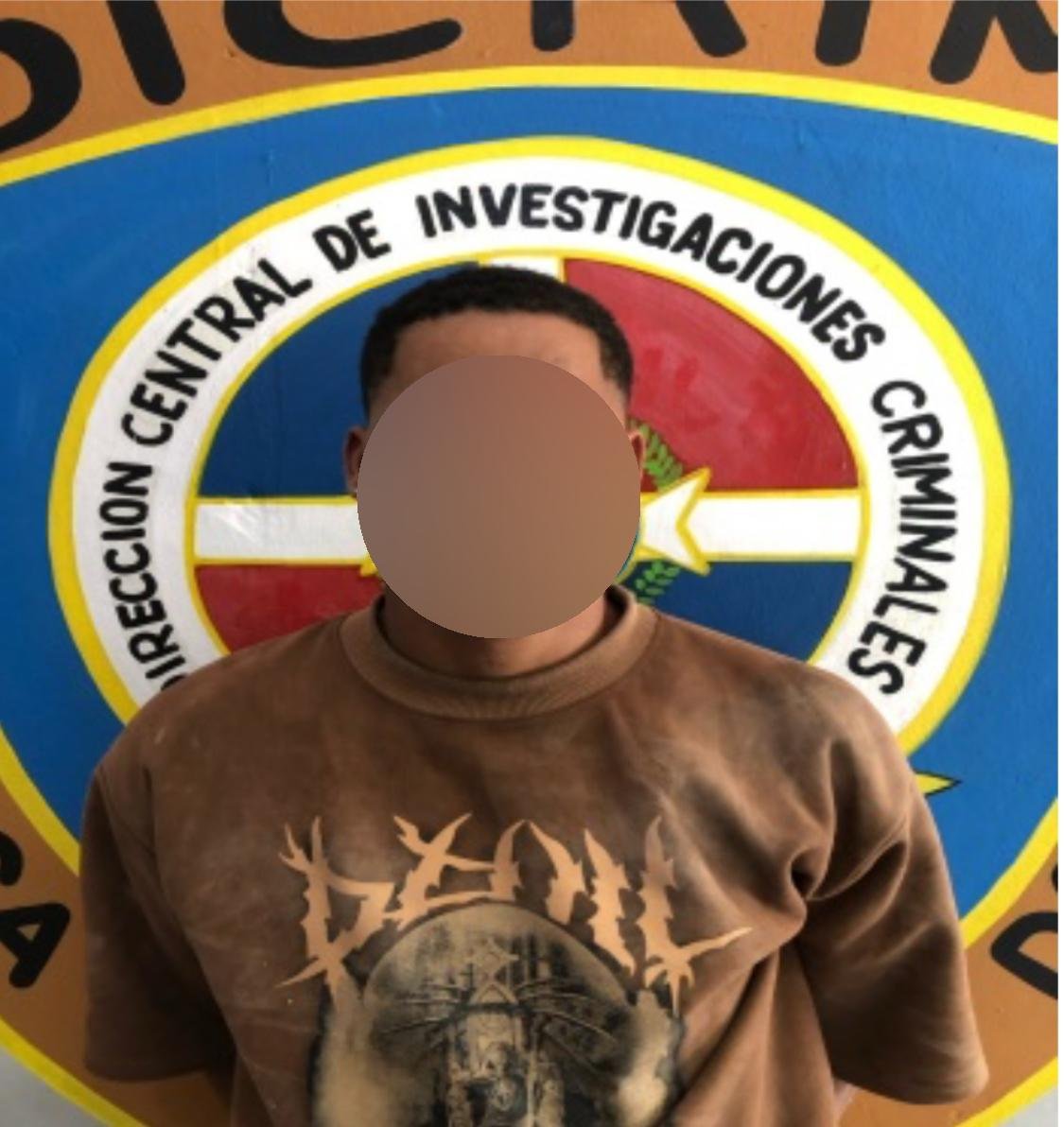 Policía Nacional apresa a hombre acusado de asalto a mano armada en Barahona 