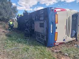 Diez muertos, entre ellos dos niños, en un accidente de bus en Brasil
