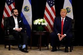 Trump recibe a un aliado clave en su política migratoria. ¿Qué obtendrá el salvadoreño Bukele?