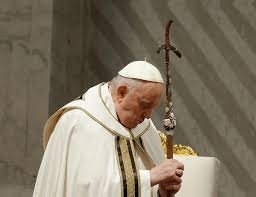 El Vaticano inicia el rito de certificación del deceso del Papa Francisco