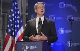 El modelo exportador de China perjudica "a todo el mundo", asegura secretario del Tesoro de EE. UU.