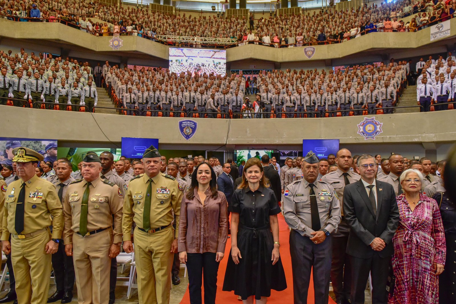 3,048 nuevos agentes graduados dentro del programa de Reforma y Transformación de la Policial Nacional saldrán a las calles 