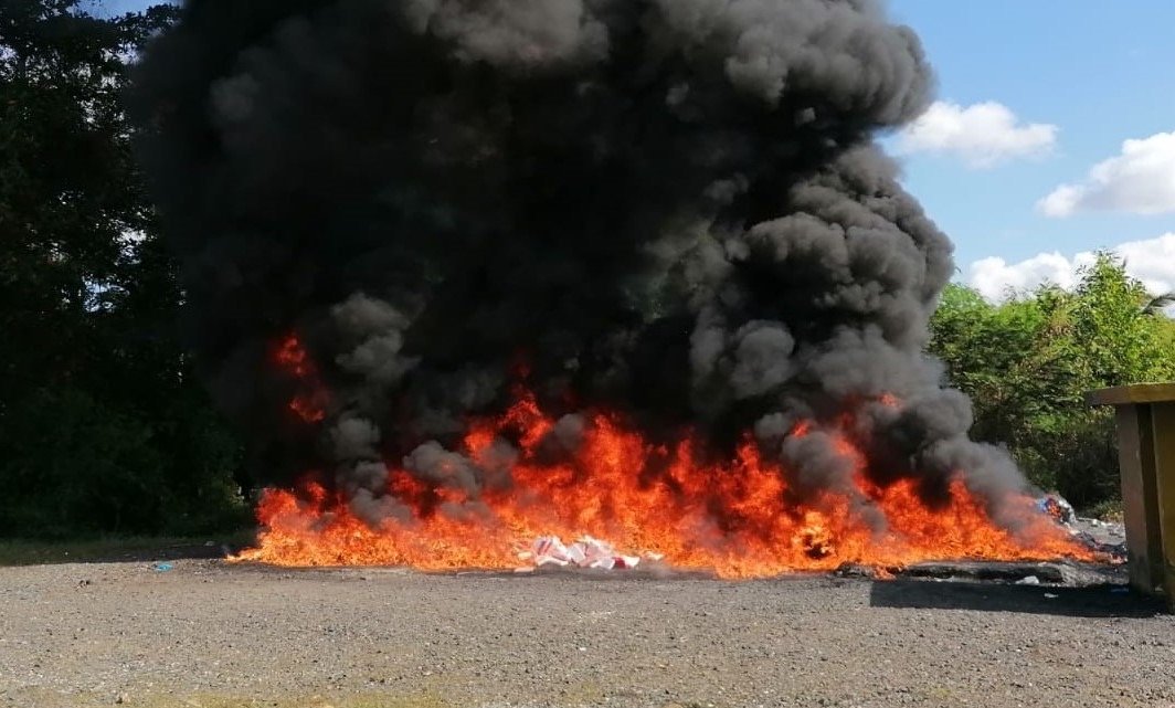 EI Inacif quema más de 1,200 kilogramos de drogas