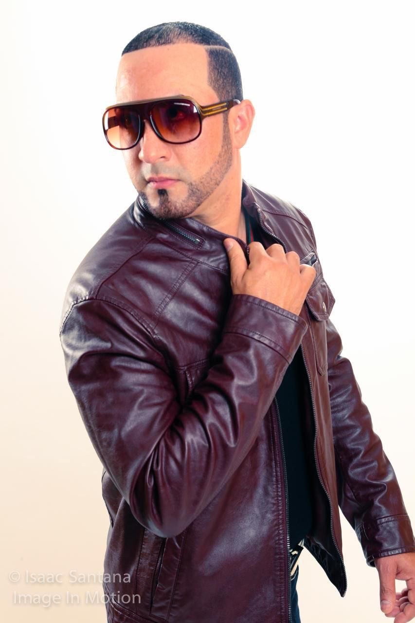 Nicol Peña promueve “Alaska” y prepara maletas para regresar al pais