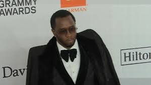 La fiscalía describe dos caras del rapero Diddy Combs en el juicio en Nueva York