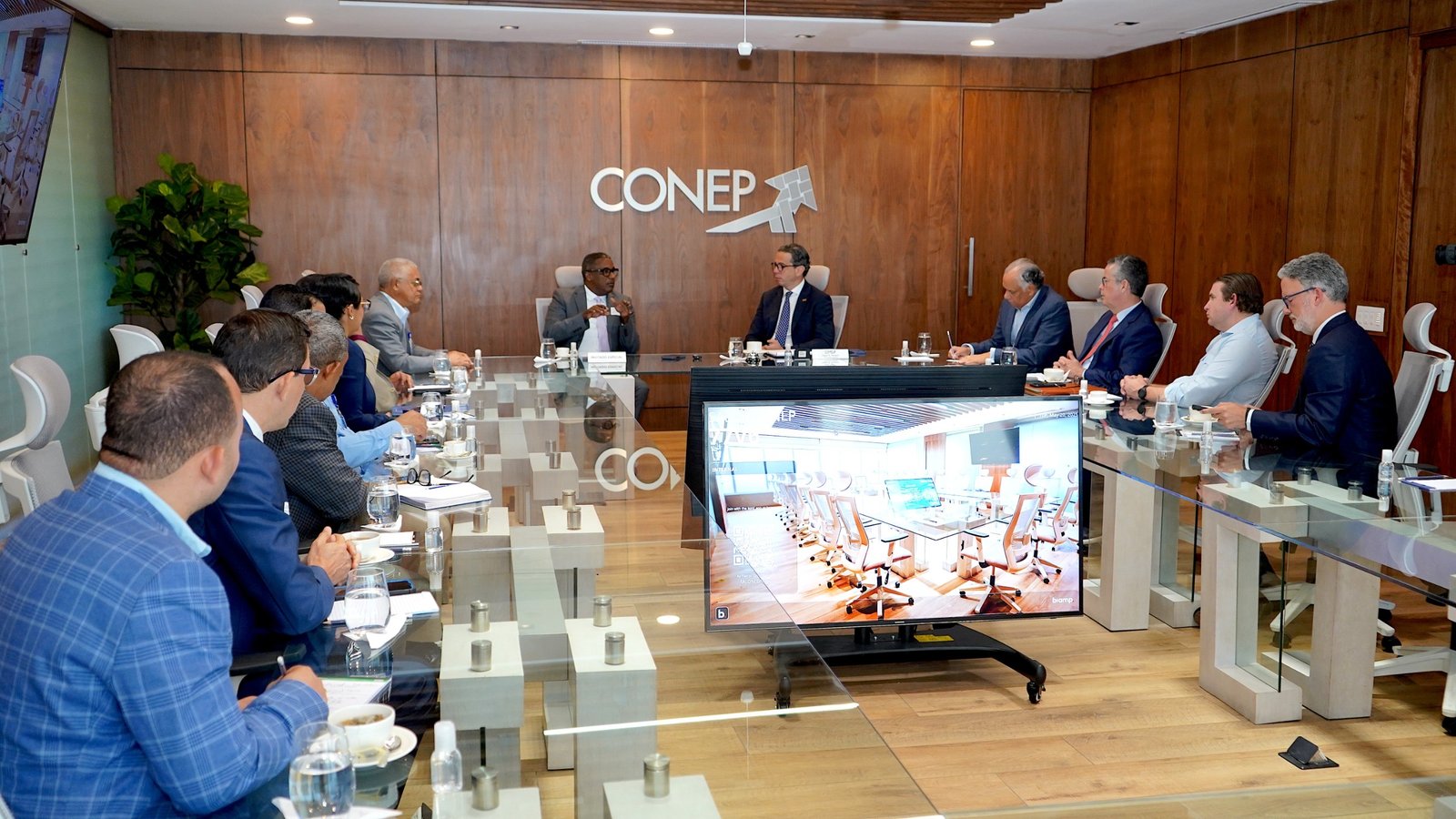 IDOPPRIL y CONEP fortalecen lazos en favor de clase trabajado